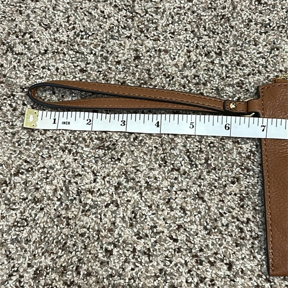 Michael Kors Fulton Pebbled Brown Leather Large Wristlet Clutch - Picture 12 of 13